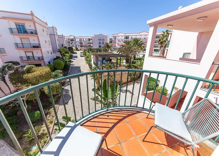 B73 - Luz Sun Holiday Apartment
