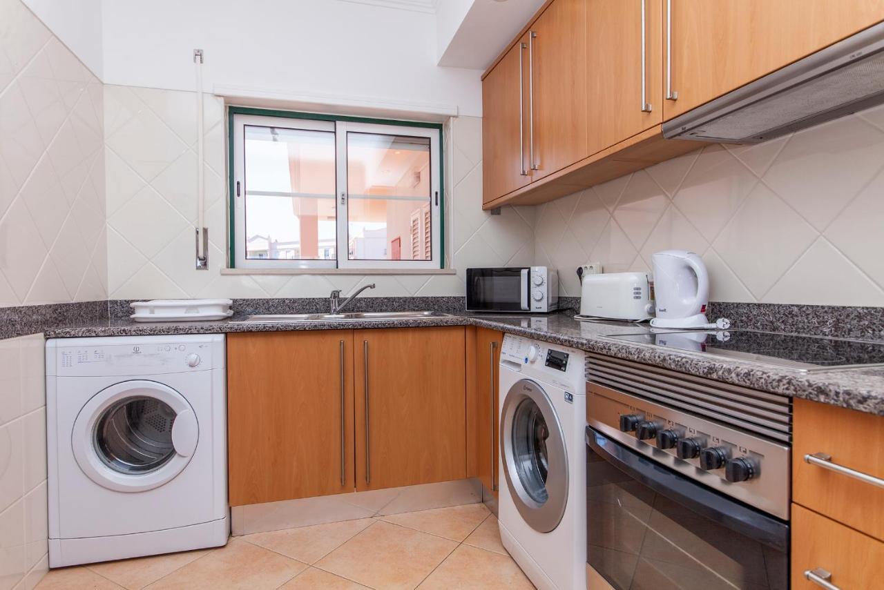 Apartment B73 - Luz Sun *